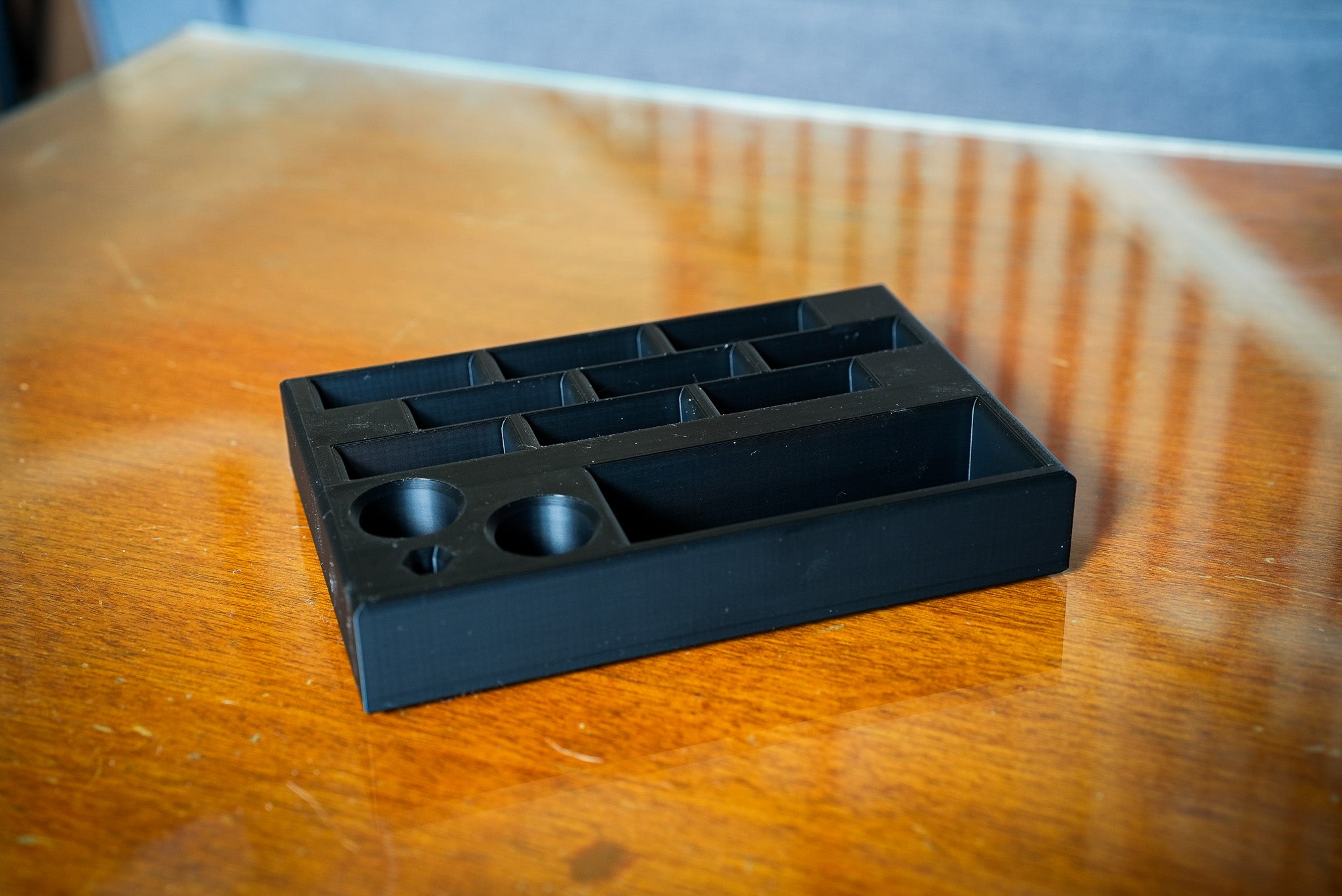 Roll Over 9-Slot Balisong Display & Organizer